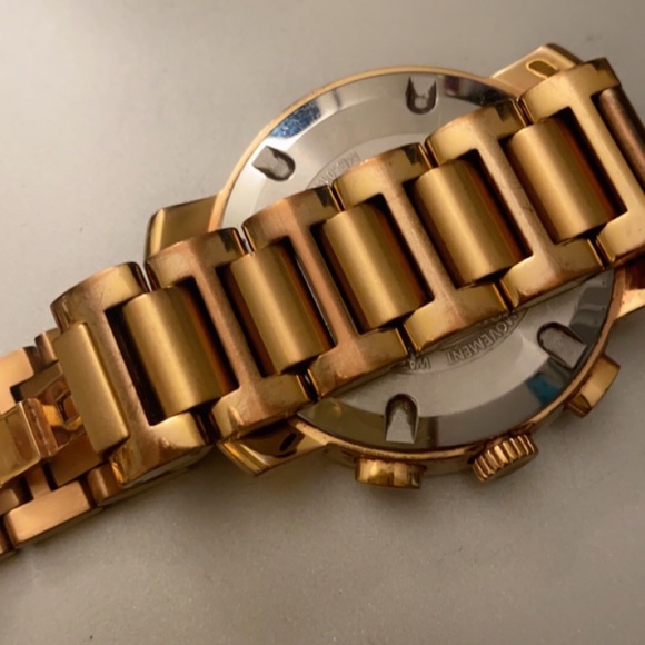 Movado authentic rose gold bold watch - Picture 6 of 8